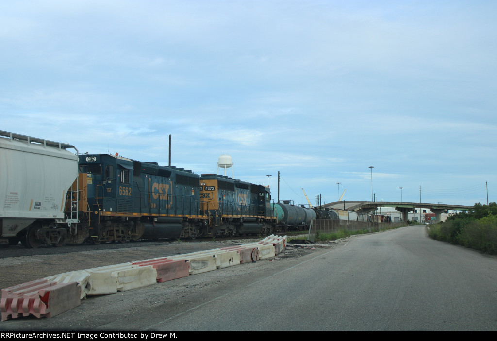 CSX Yard Job and CSX Q601